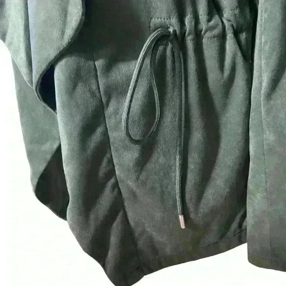 Blank NYC Olive Green Domino Faux
Suede Drape Front Tie Waist Jacket Size XS - Picture 9 of 10